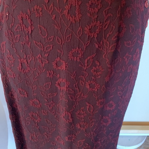 Very Unique JW Skirt - Picture 2 of 8